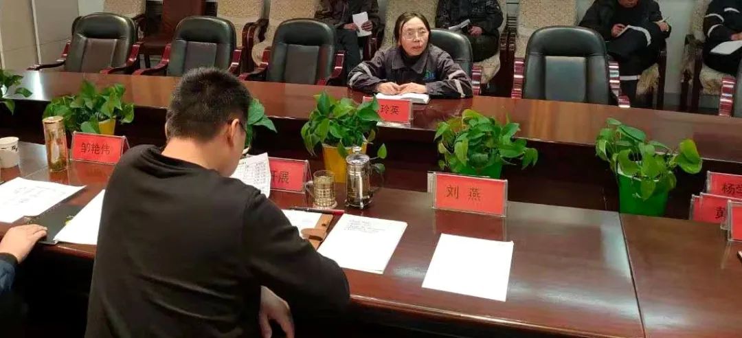 乐竞体育-乐竞体育·(中国)官方网站|西北碳化硅|绿碳化硅|黑碳化硅|碳化硅微粉|碳化硅颗粒|炼钢用碳化硅