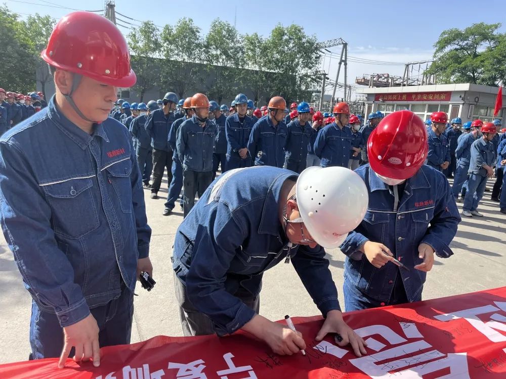 乐竞体育-乐竞体育·(中国)官方网站|西北碳化硅|绿碳化硅|黑碳化硅|碳化硅微粉|碳化硅颗粒|炼钢用碳化硅