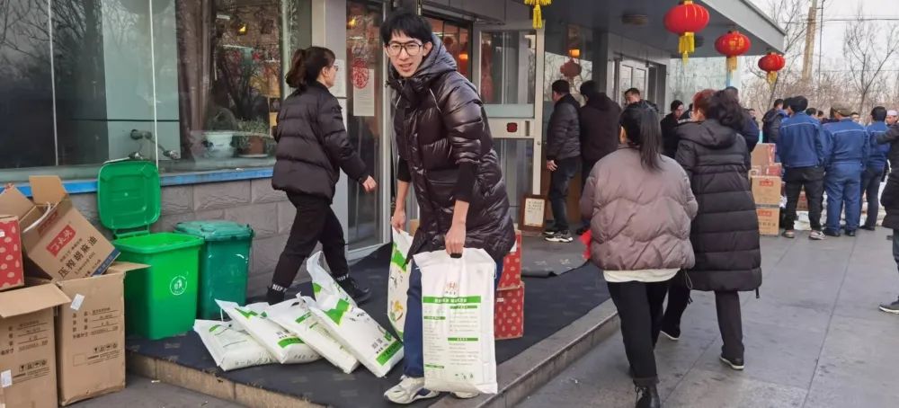 乐竞体育-乐竞体育·(中国)官方网站|西北碳化硅|绿碳化硅|黑碳化硅|碳化硅微粉|碳化硅颗粒|炼钢用碳化硅